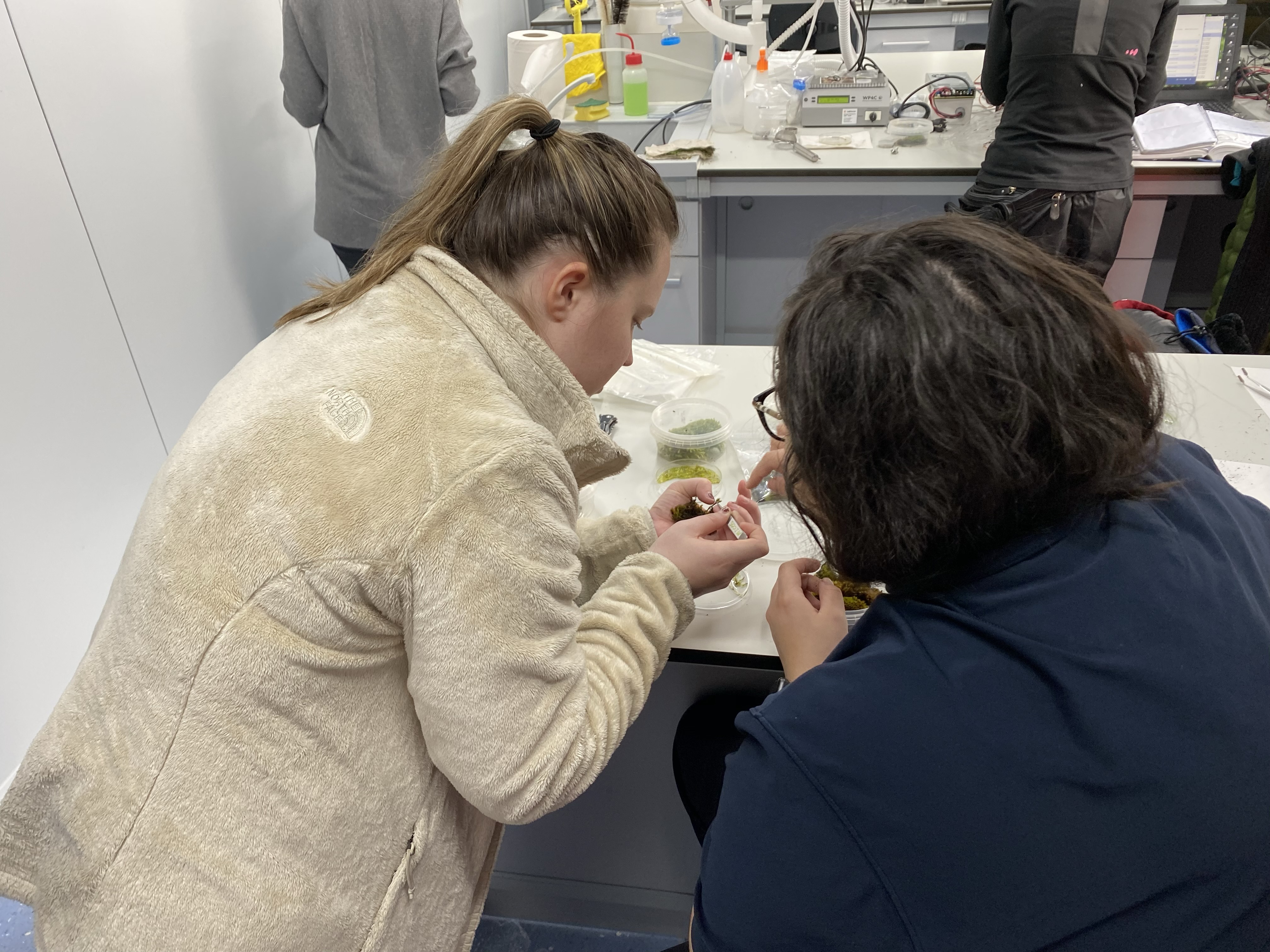 Lauren and Jacqueline assisting the Spaniards on Juan Carlos Base, Feb. 12, 2020